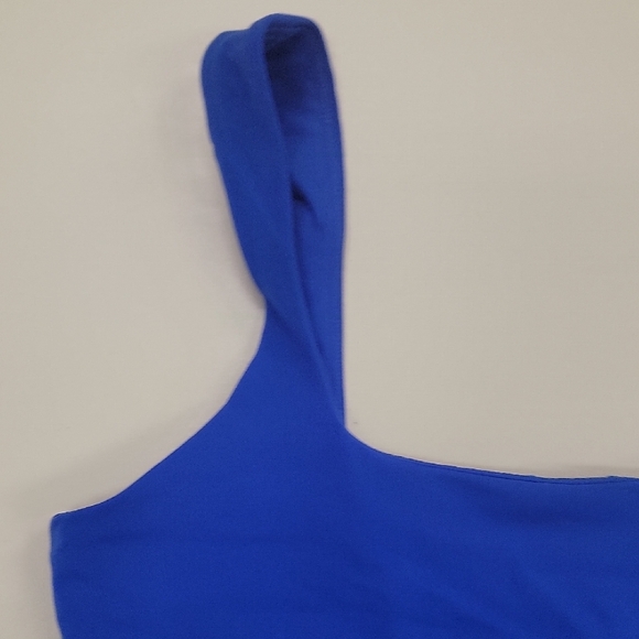 Athleta Blue Crop Tank - Picture 4 of 15
